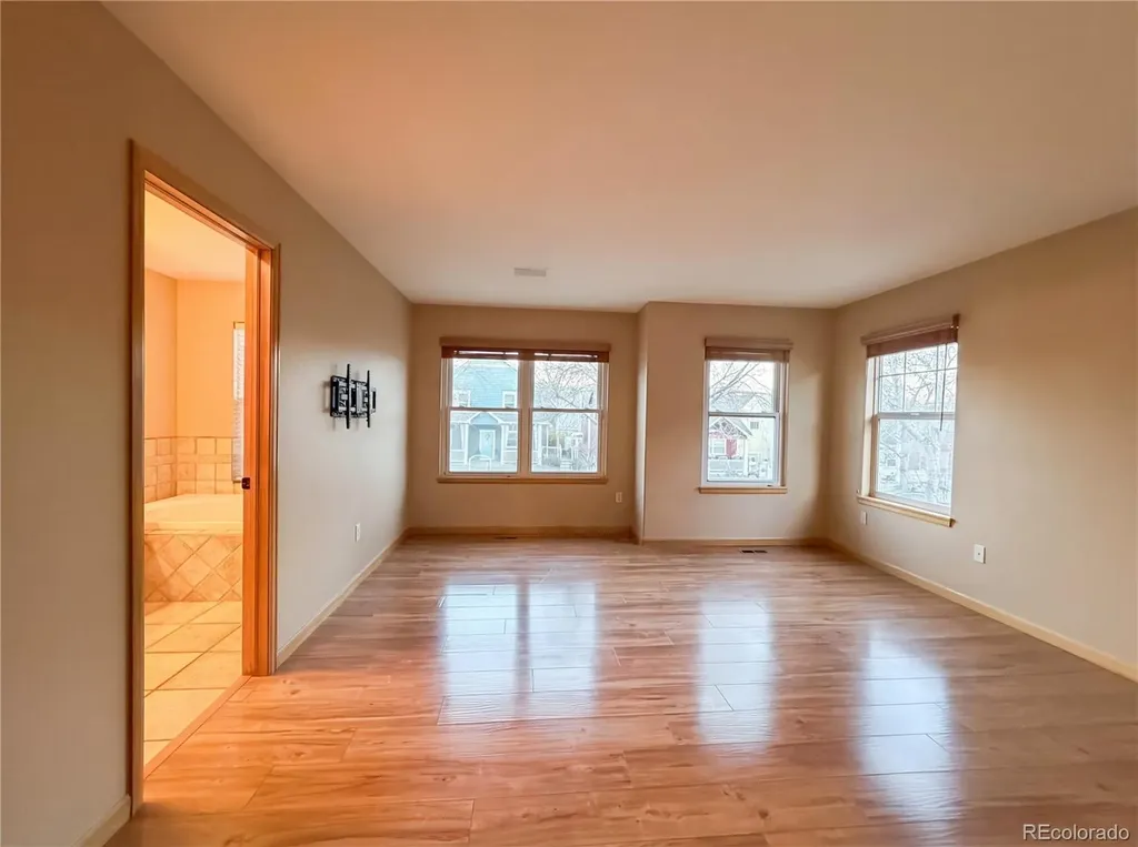 231 Maggie Street Longmont CO 80501