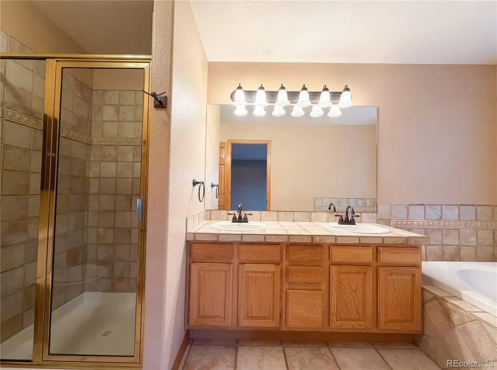 231 Maggie Street Longmont CO 80501