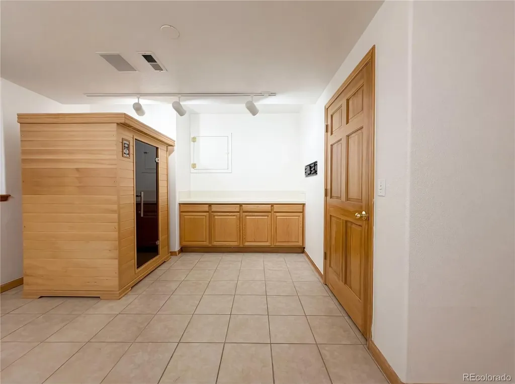 231 Maggie Street Longmont CO 80501