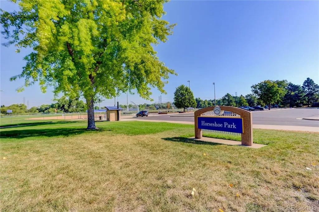 2082 S Helena Street Aurora CO 80013
