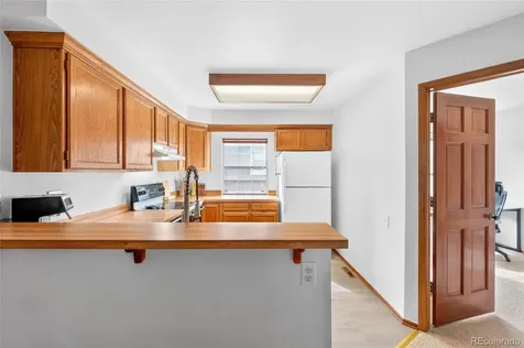 2082 S Helena Street Aurora CO 80013