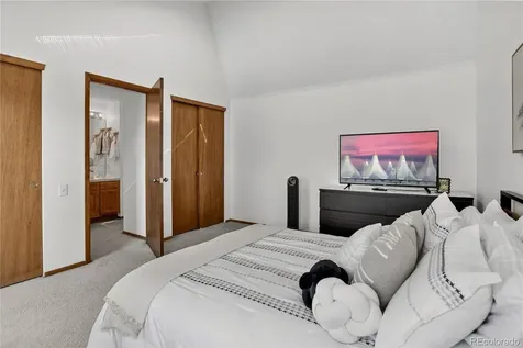 2082 S Helena Street Aurora CO 80013