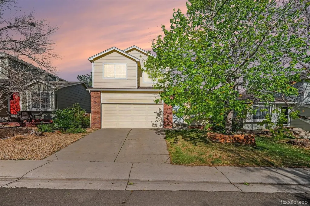 10411 Hyacinth Street Littleton CO 80129