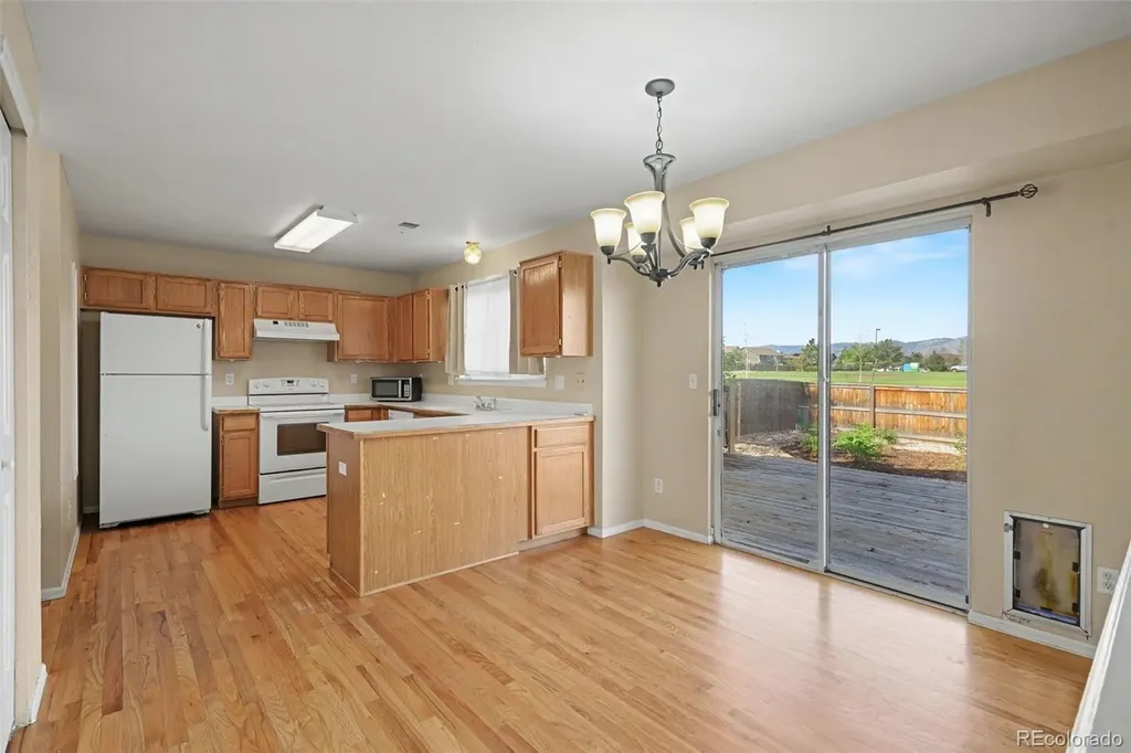10411 Hyacinth Street Littleton CO 80129