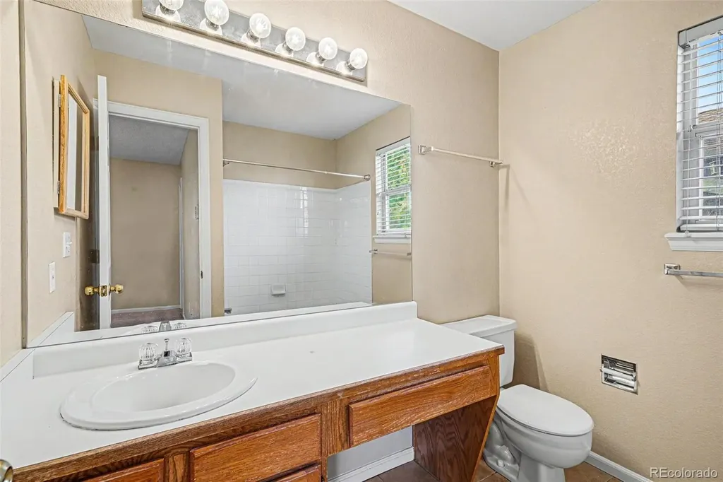 10411 Hyacinth Street Littleton CO 80129