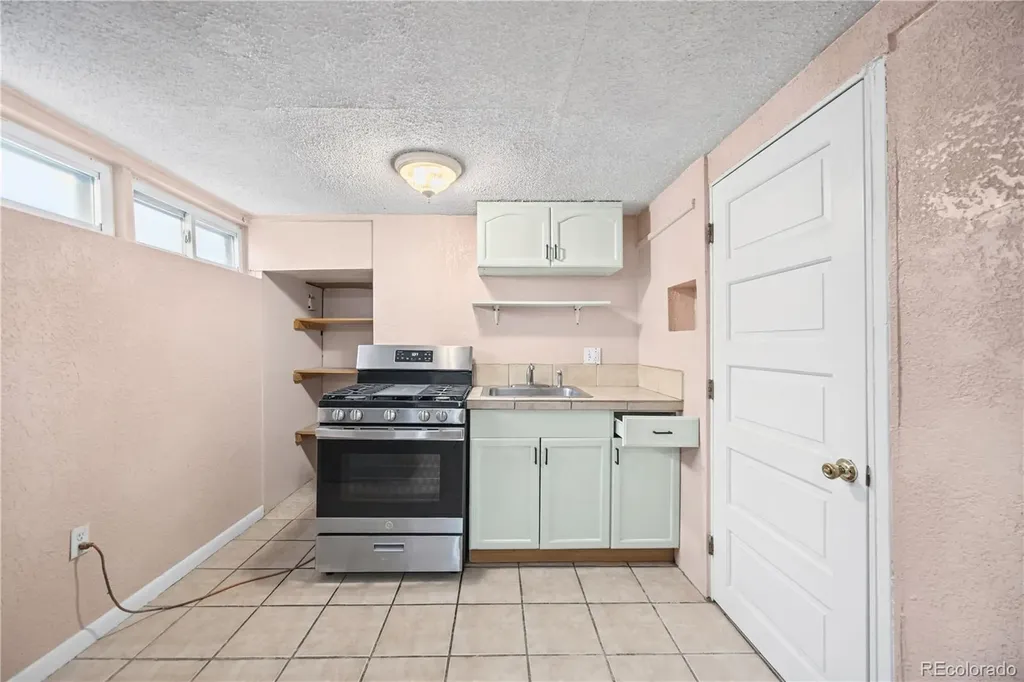 2810 W Short Place Denver CO 80204