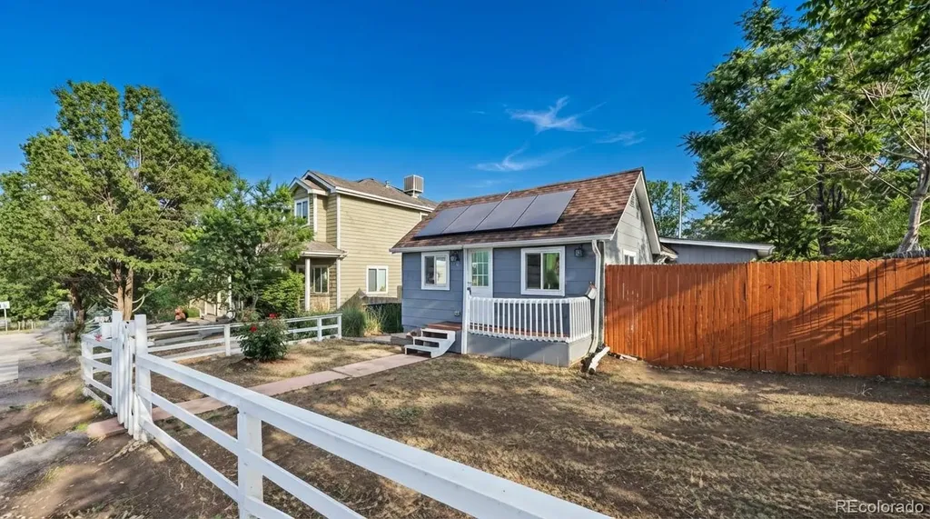2810 W Short Place Denver CO 80204