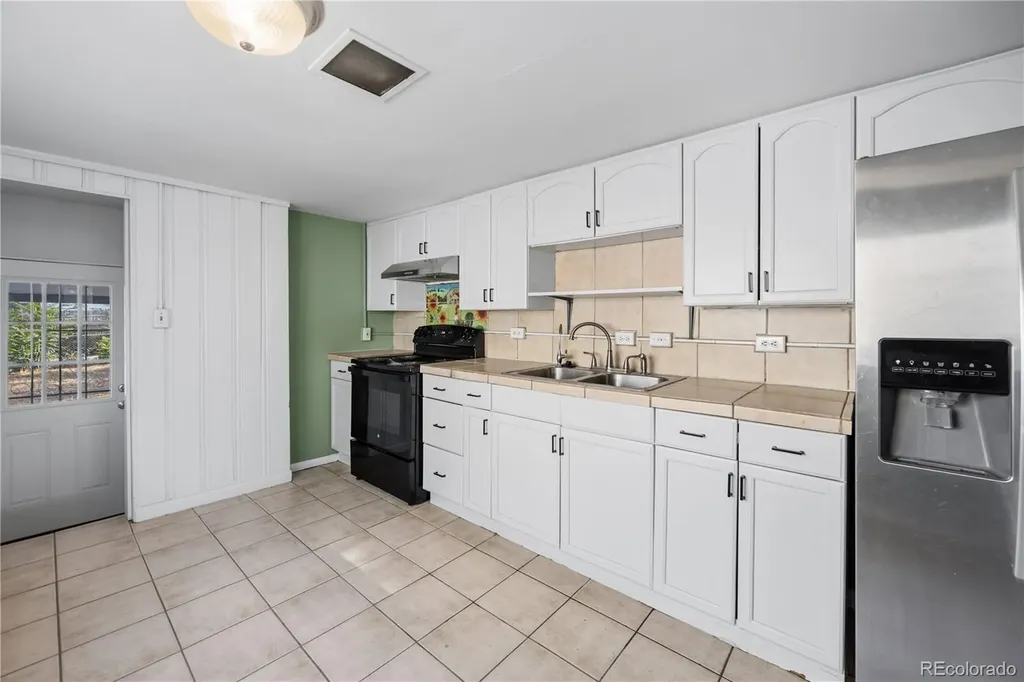 2810 W Short Place Denver CO 80204