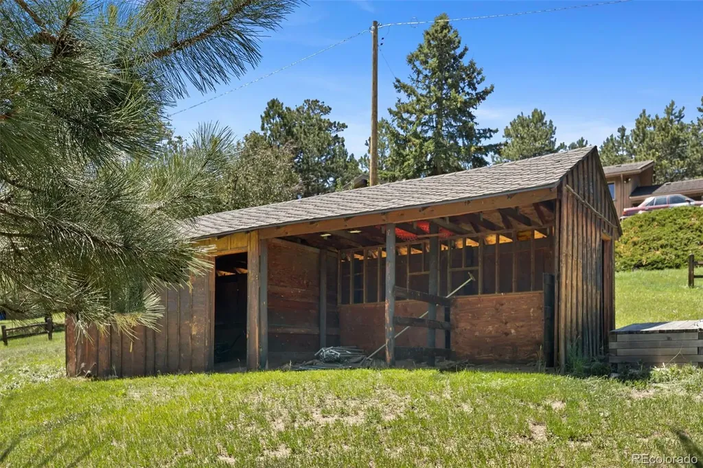 22133 Crestmoor Road Golden CO 80401