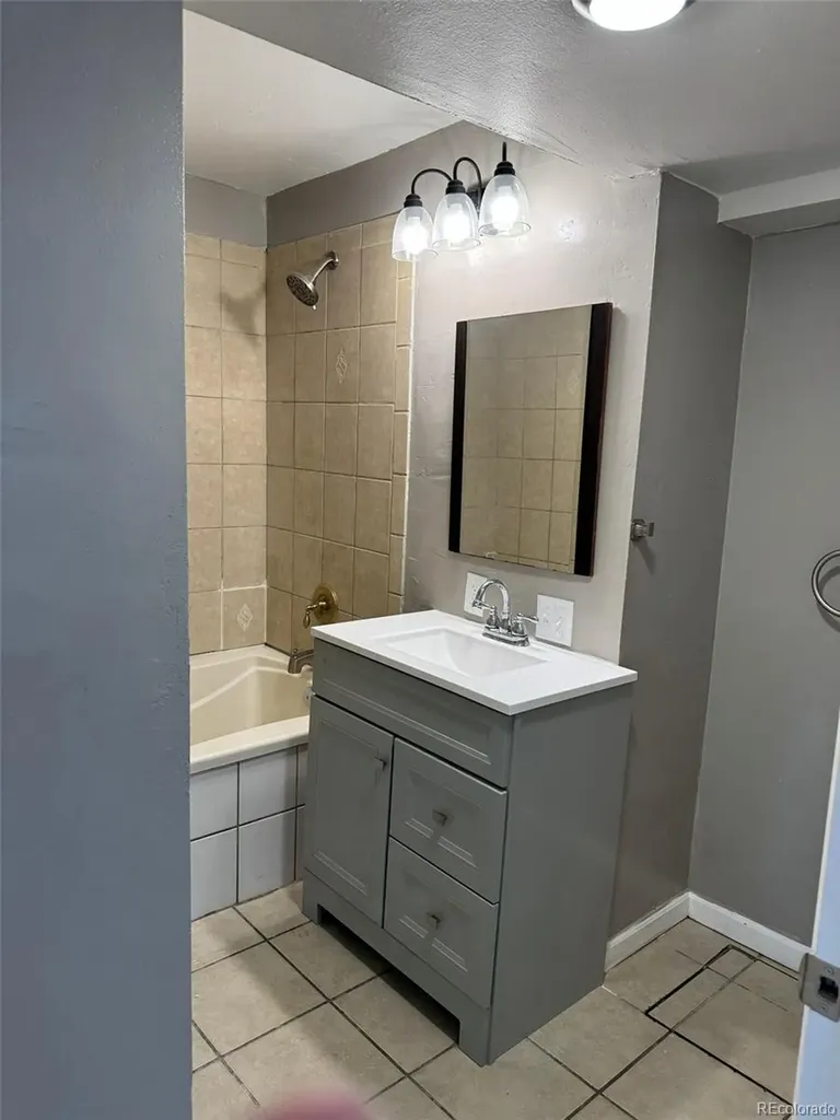 6600 E 77th Place Commerce City CO 80022