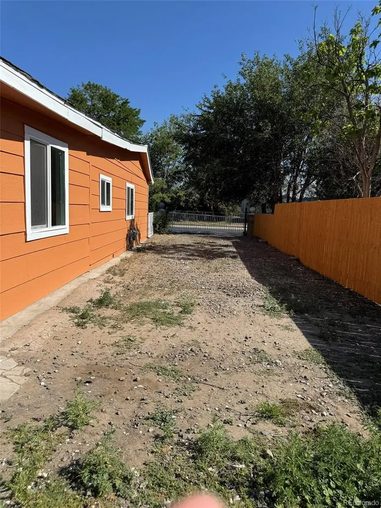 6600 E 77th Place Commerce City CO 80022