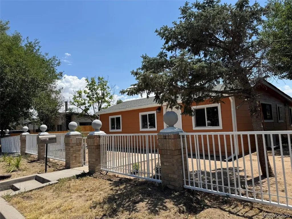 6600 E 77th Place Commerce City CO 80022