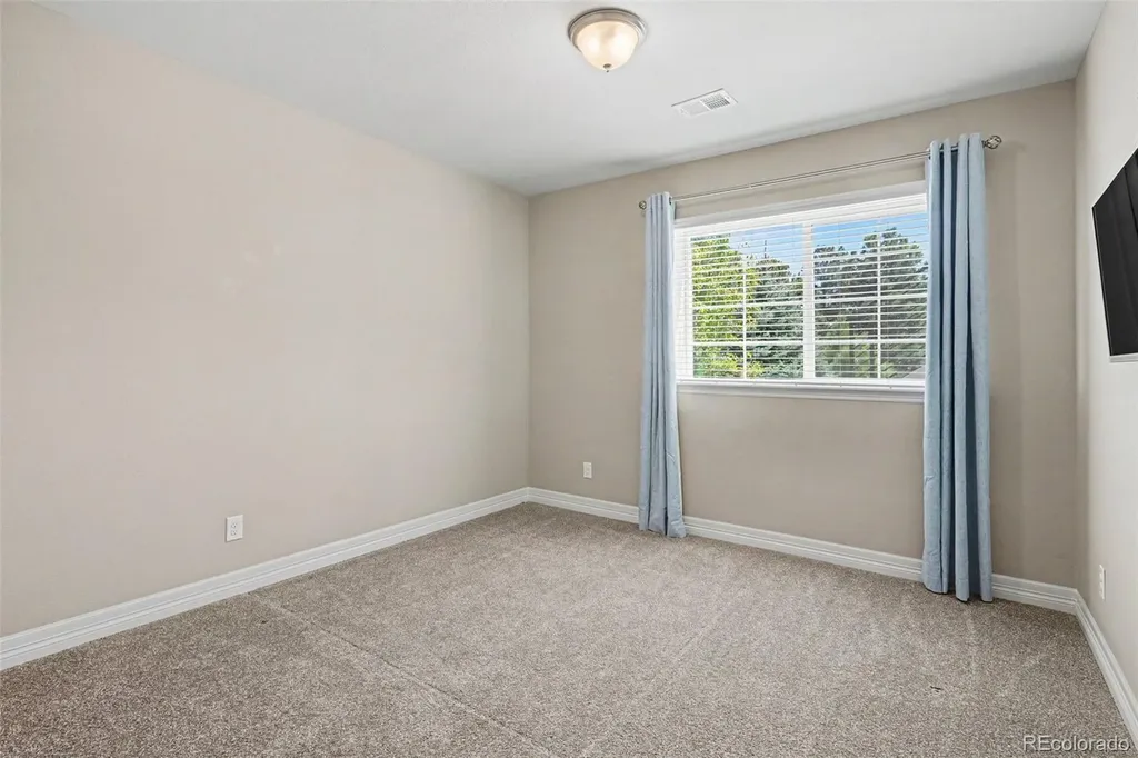 6610 S Addison Way Aurora CO 80016