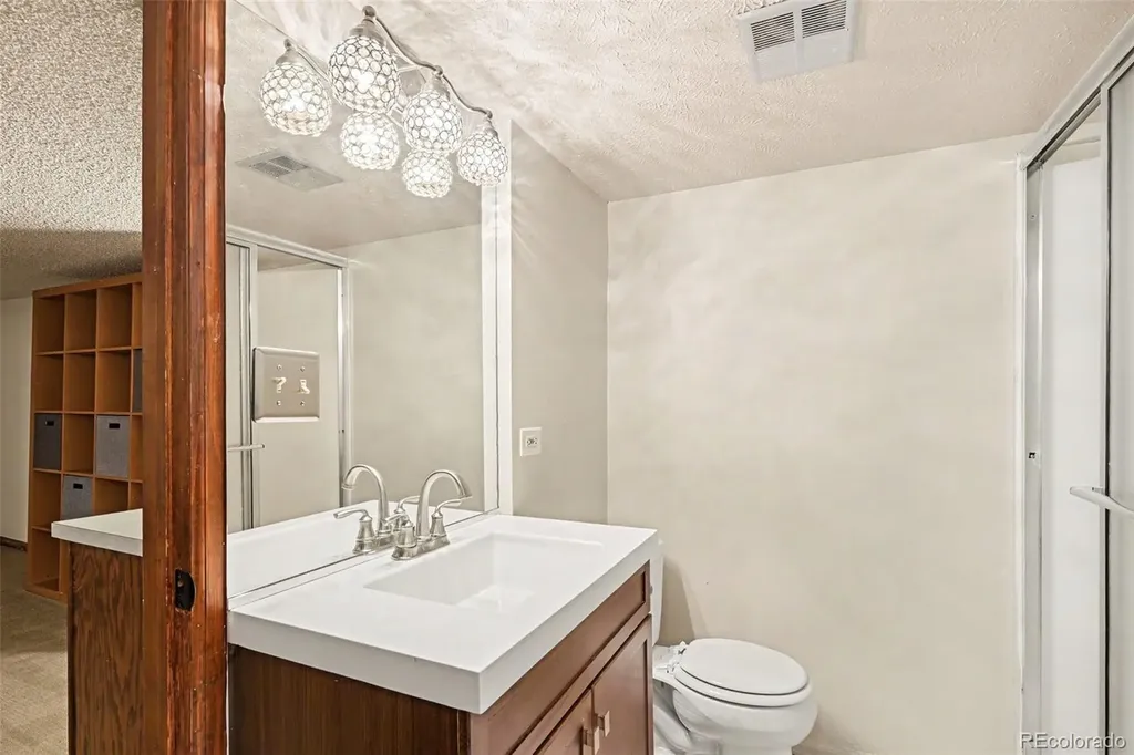5937 S Jasmine Street Centennial CO 80111