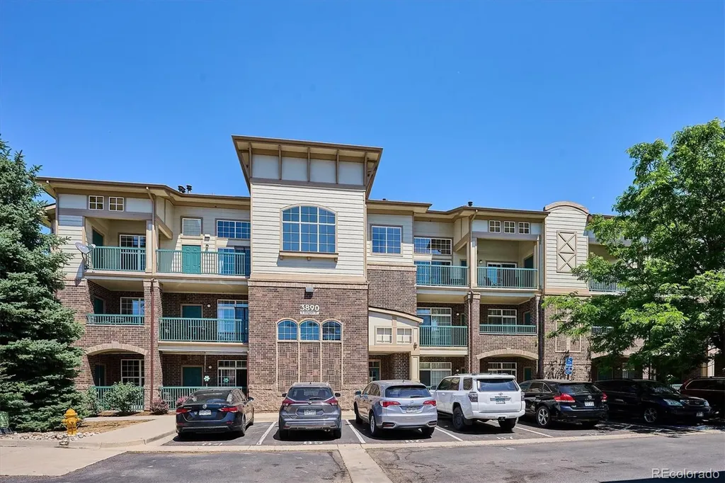 3890 S Dayton Street Aurora CO 80014