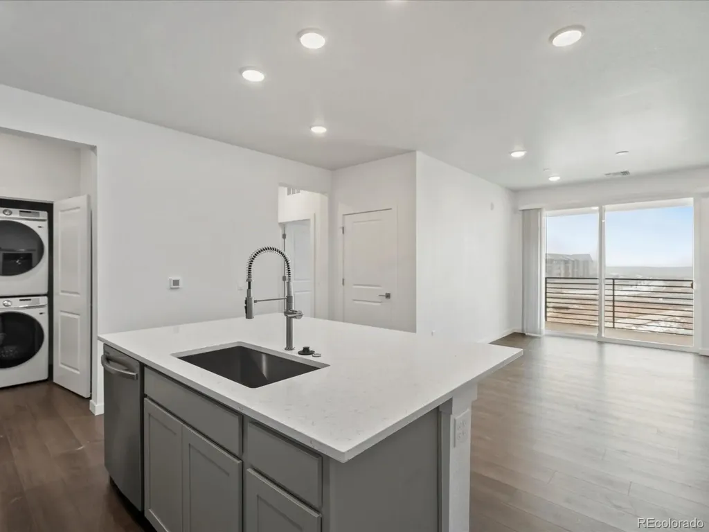 6153 N Ceylon Street Denver CO 80249