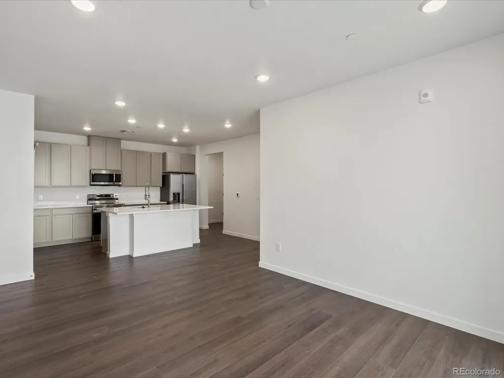 6153 N Ceylon Street Denver CO 80249