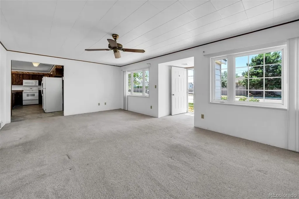 355 E Woodward Avenue Keenesburg CO 80643