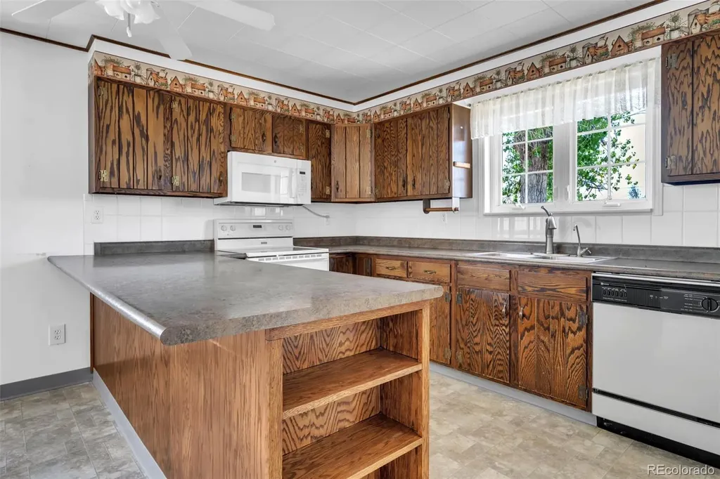 355 E Woodward Avenue Keenesburg CO 80643