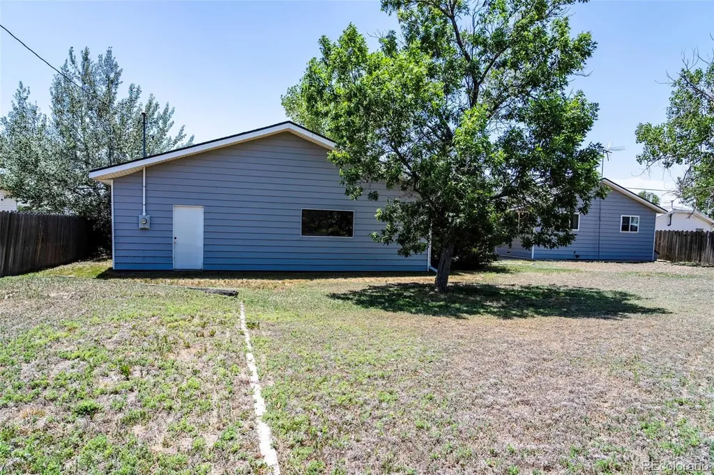 355 E Woodward Avenue Keenesburg CO 80643