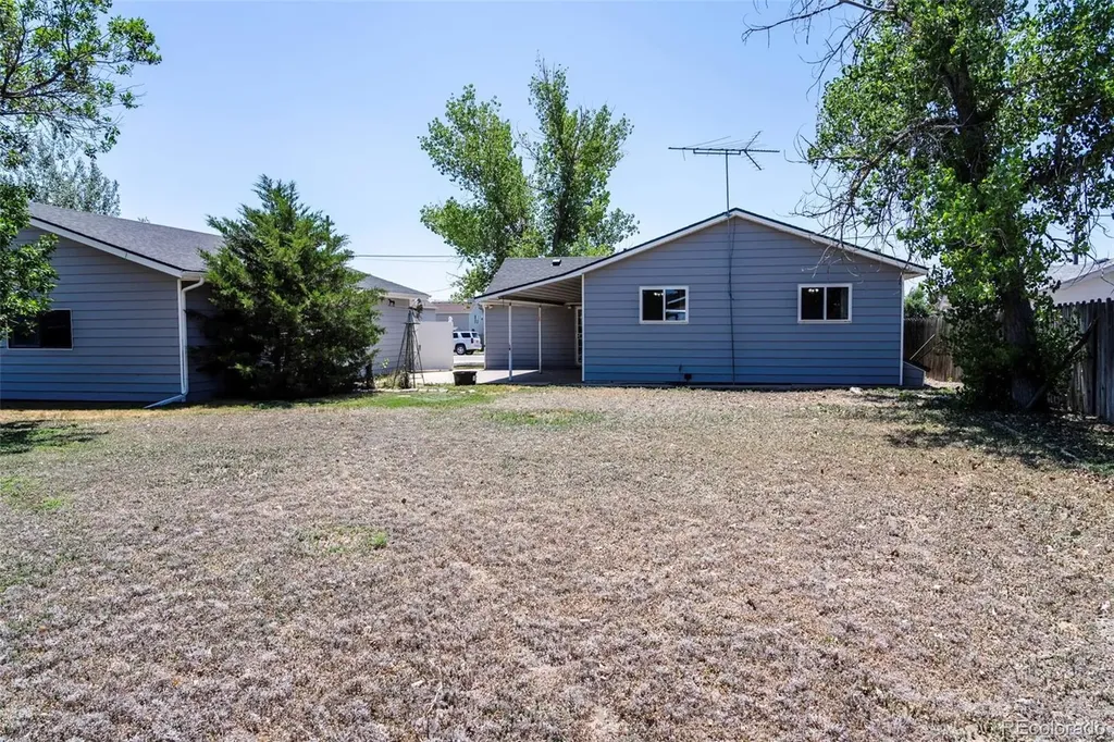 355 E Woodward Avenue Keenesburg CO 80643