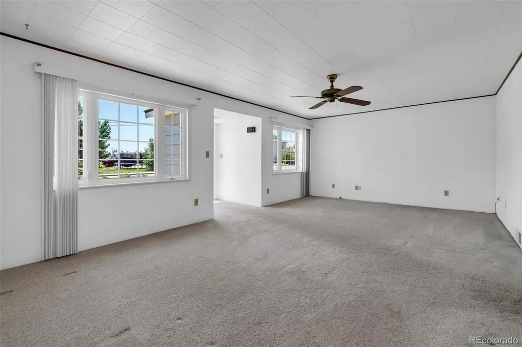 355 E Woodward Avenue Keenesburg CO 80643