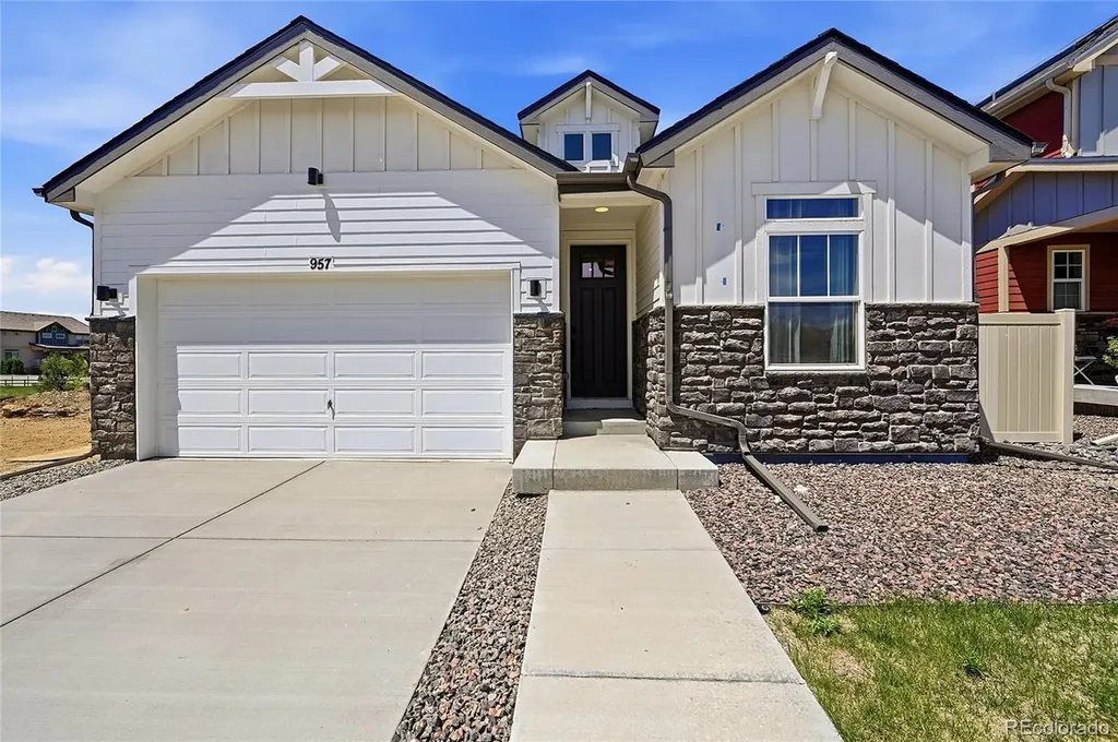 957 Highlands Circle Erie CO 80516