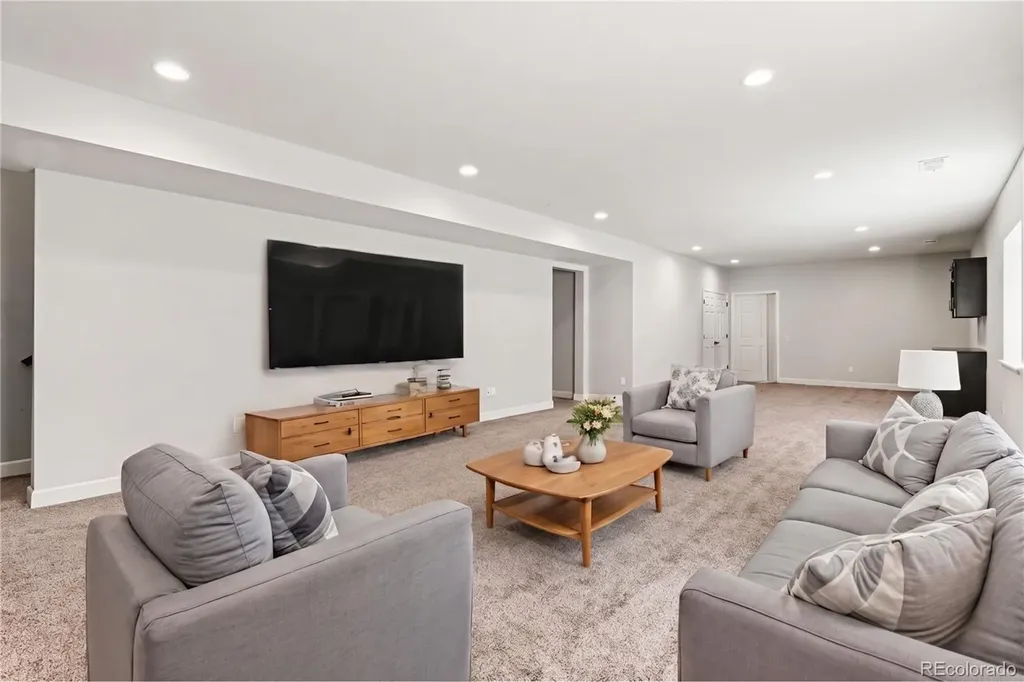 22669 E Tufts Place Aurora CO 80015