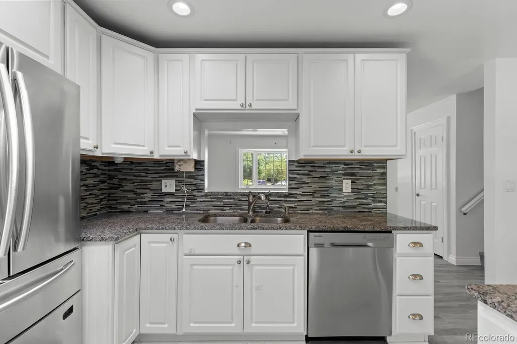659 S Newark Court Aurora CO 80012