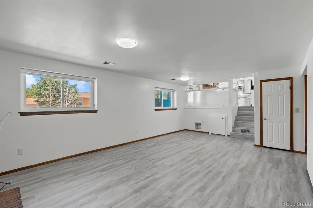 659 S Newark Court Aurora CO 80012