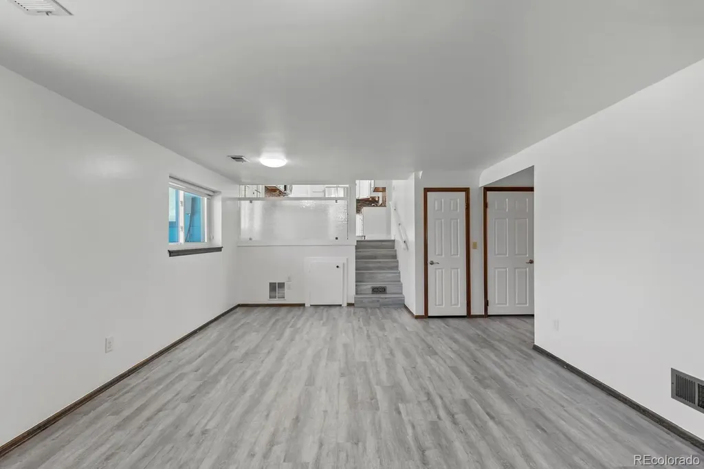 659 S Newark Court Aurora CO 80012
