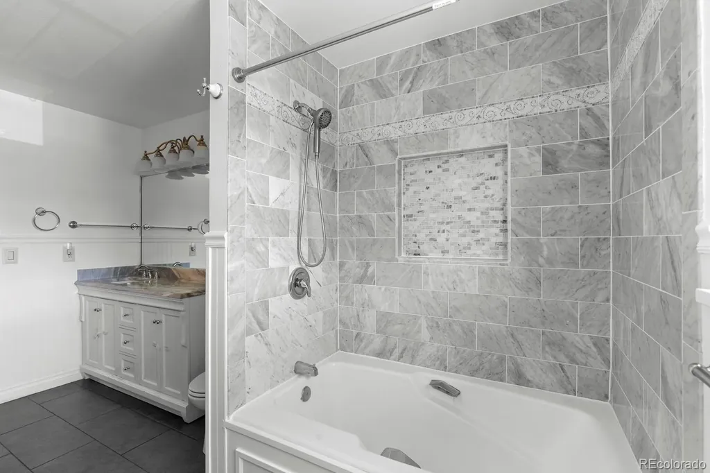 659 S Newark Court Aurora CO 80012