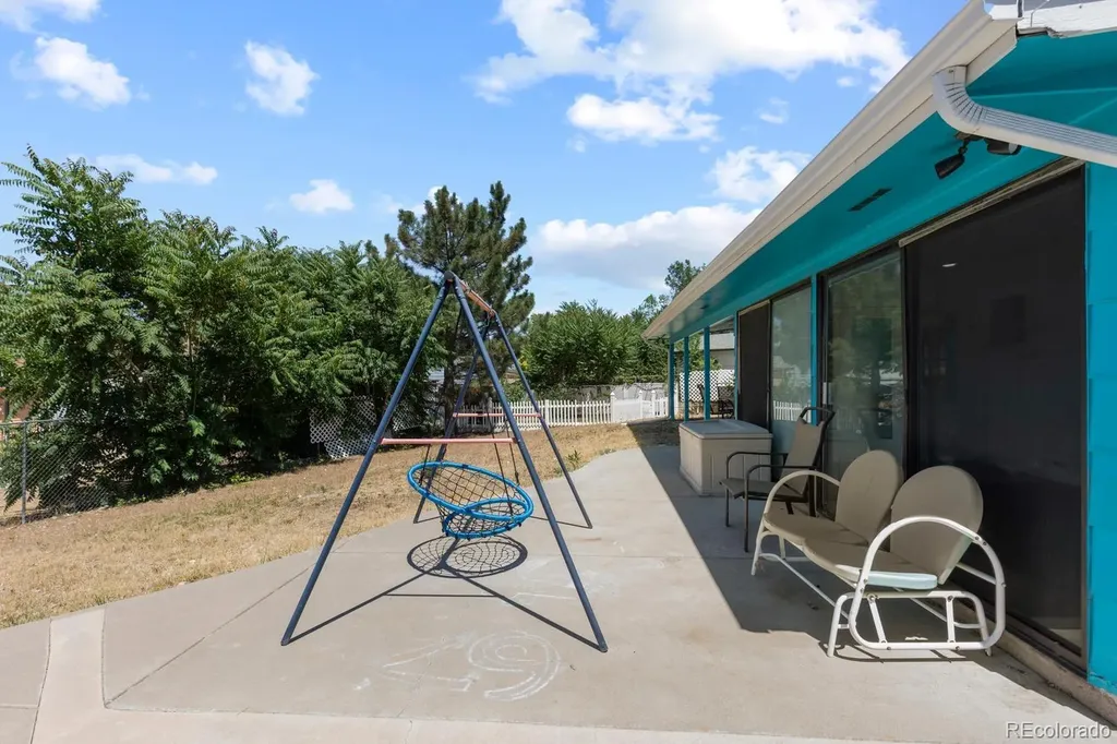 659 S Newark Court Aurora CO 80012