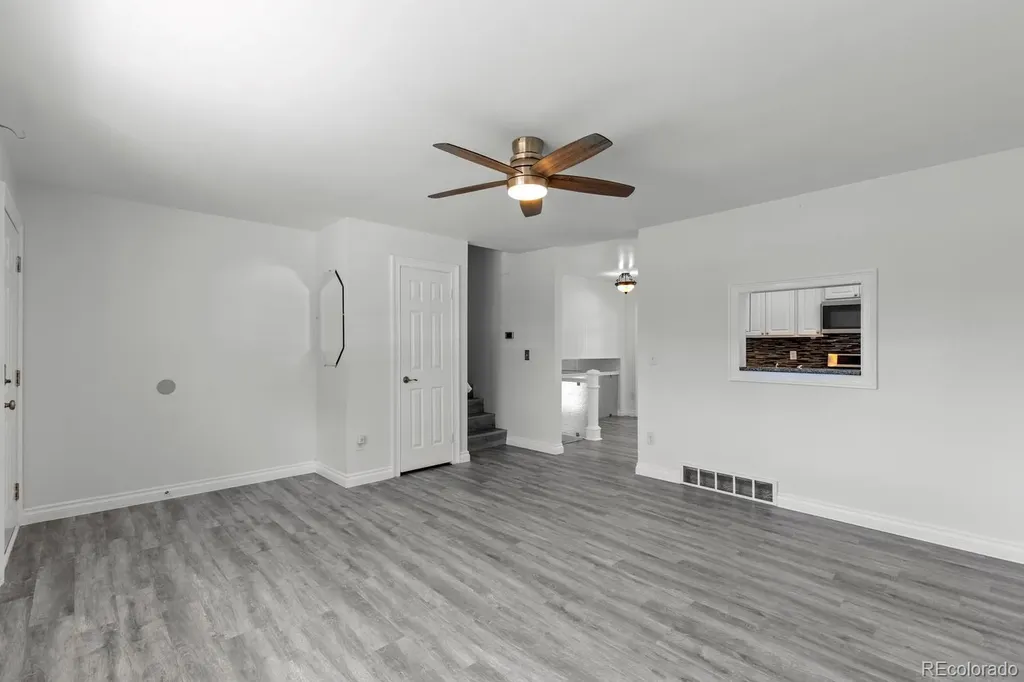 659 S Newark Court Aurora CO 80012