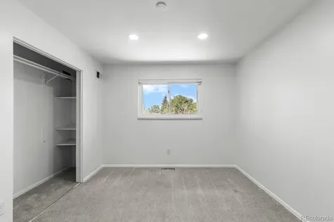 659 S Newark Court Aurora CO 80012