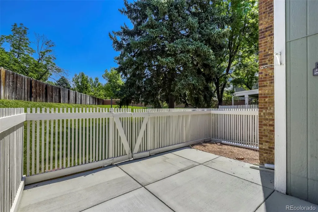 3044 S Macon Circle Aurora CO 80014