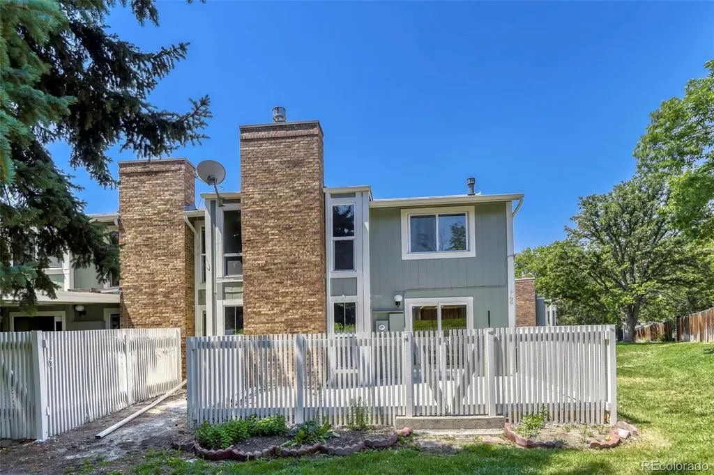 3044 S Macon Circle Aurora CO 80014