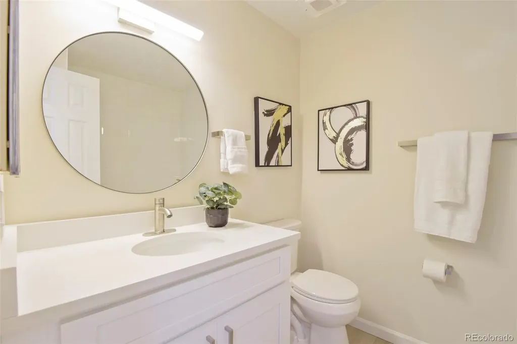 3044 S Macon Circle Aurora CO 80014