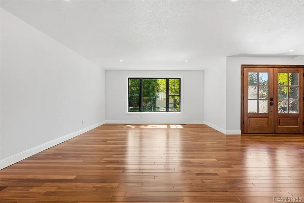 5557 S Hillside Street Greenwood Village CO 80111