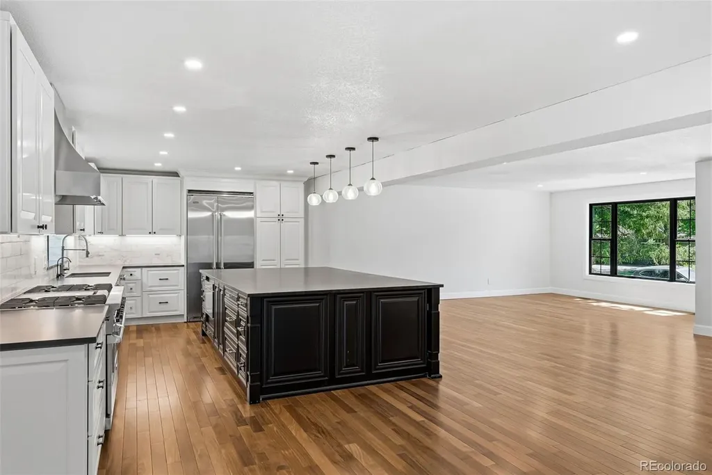 5557 S Hillside Street Greenwood Village CO 80111