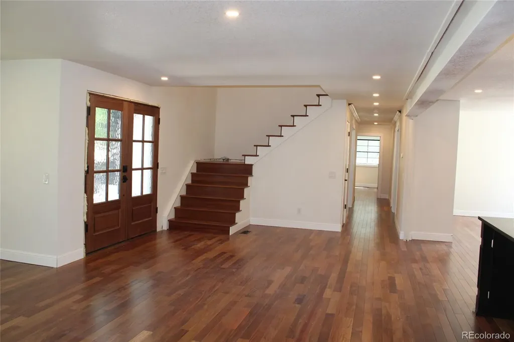 5557 S Hillside Street Greenwood Village CO 80111