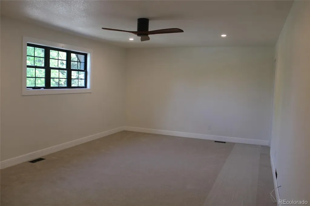 5557 S Hillside Street Greenwood Village CO 80111