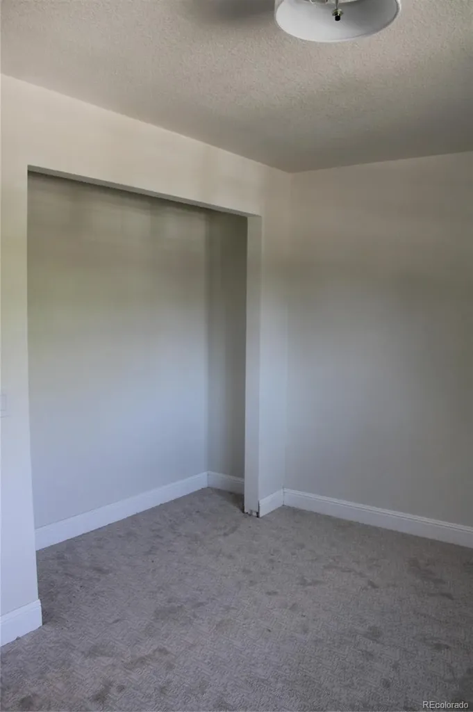 5557 S Hillside Street Greenwood Village CO 80111