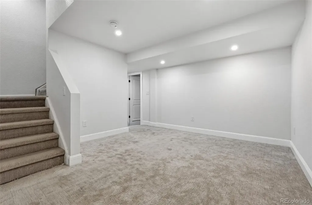 5557 S Hillside Street Greenwood Village CO 80111