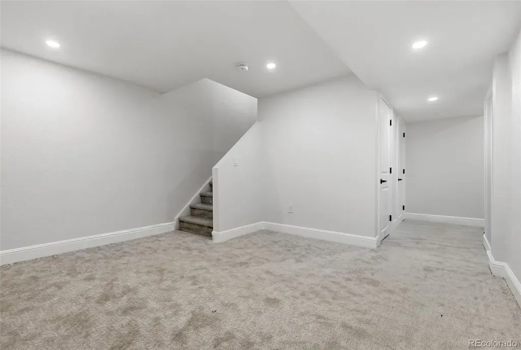 5557 S Hillside Street Greenwood Village CO 80111
