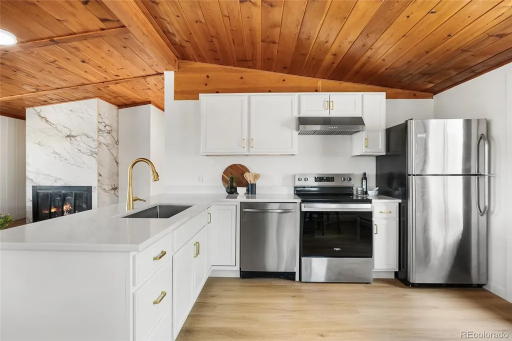 7105 Flagstaff Road Boulder CO 80302