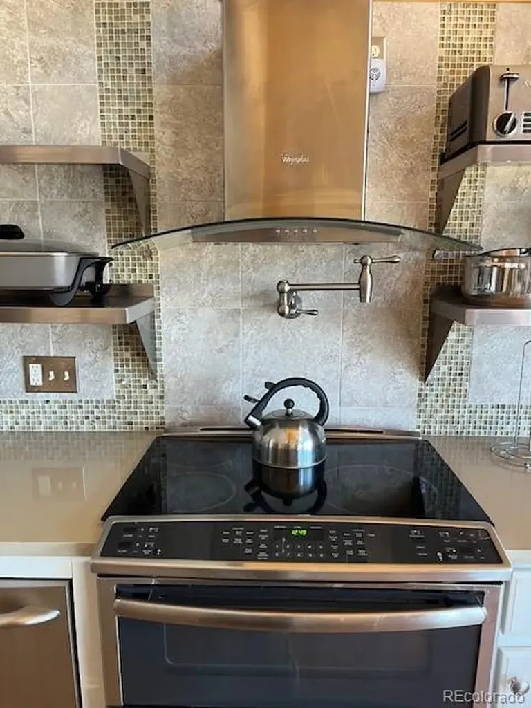6445 Shoreline Drive San Luis CO 81152