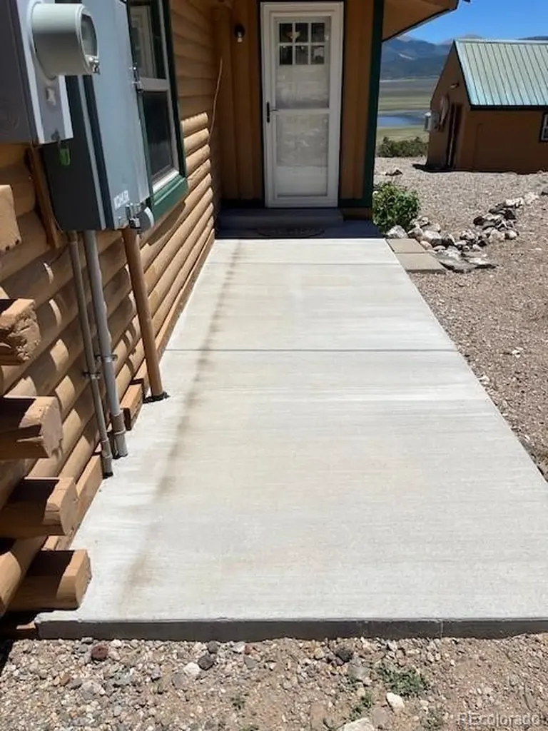 6445 Shoreline Drive San Luis CO 81152
