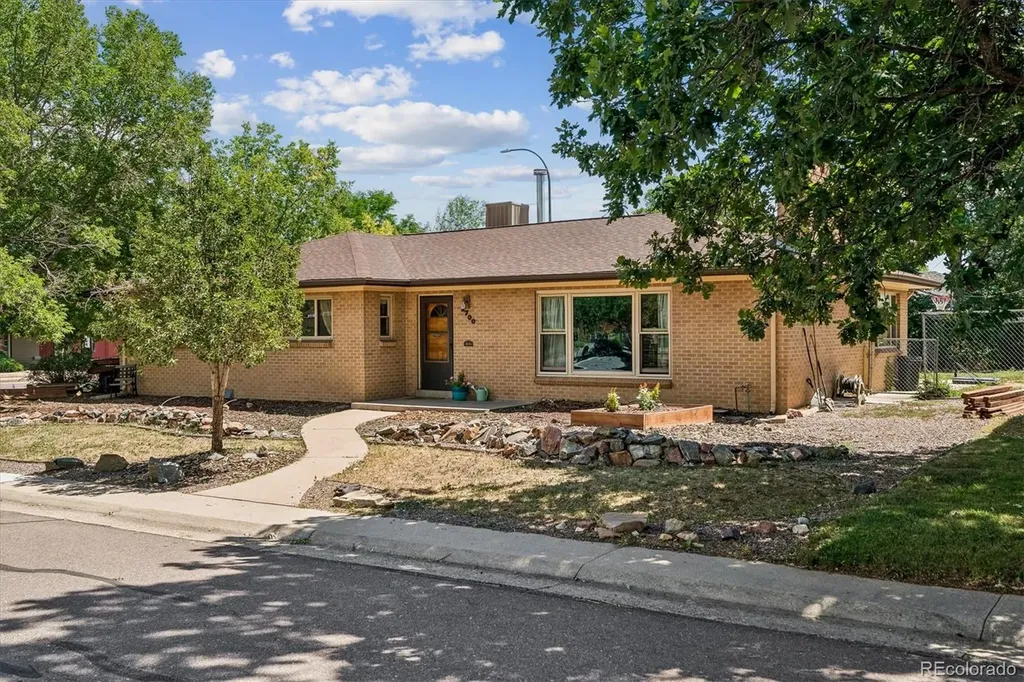 5700 S Huron Street Littleton CO 80120