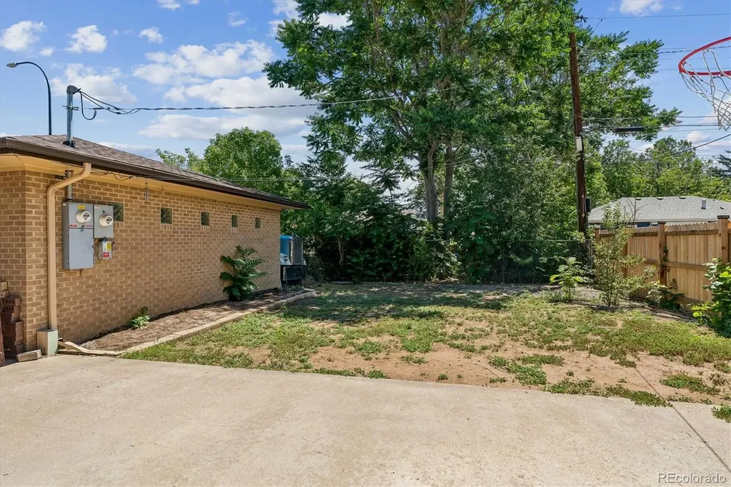5700 S Huron Street Littleton CO 80120